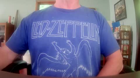 Snapshot of il_undercover chatting on 25, 6, 2026 il_undercover online show from 25, 6, 2026