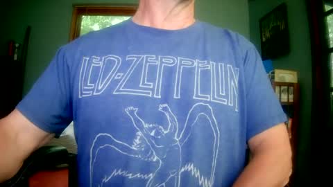 Snapshot of il_undercover chatting on 27, 6, 2026 il_undercover online show from 27, 6, 2026