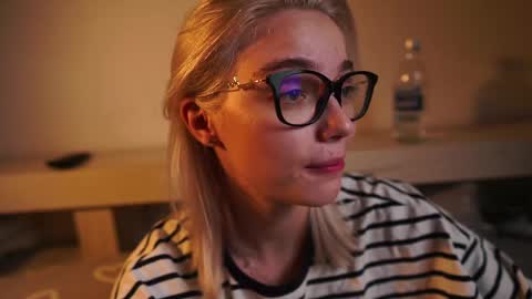 Snapshot of ileanacampbel chatting on 17, 12, 2024 ileanacampbel online show from 17, 12, 2024