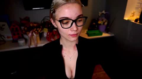 Snapshot of ileanacampbel chatting on 11, 2, 2025 ileanacampbel online show from 11, 2, 2025