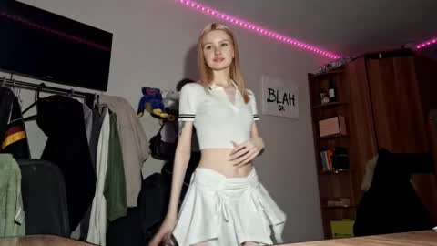 ShyLuna online show from 11, 2, 2026