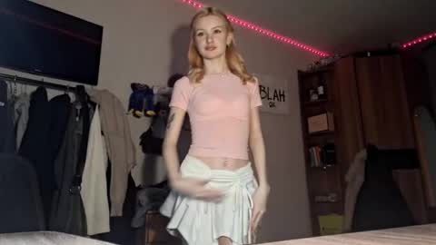 ShyLuna online show from 14, 2, 2026