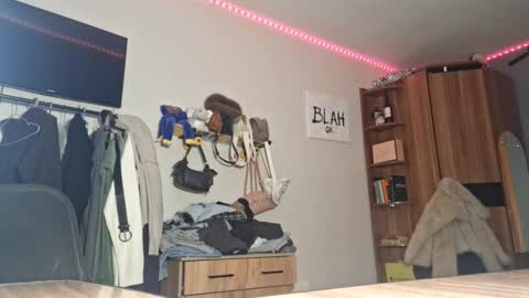 ShyLuna online show from 22, 2, 2026