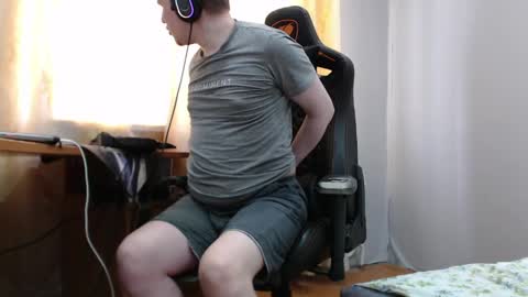 Snapshot of iliaskrisloveee chatting on 3, 6, 2026 lord online show from 3, 6, 2026