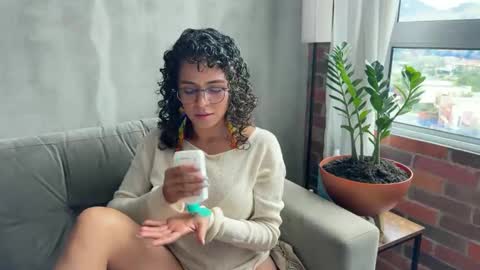 Kloe online show from 24, 2, 2025