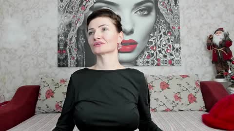 Snapshot of illegalbeauty87 chatting on 23, 12, 2024 Ingrid or more easier...Miss GoDDess Mistress online show from 23, 12, 2024