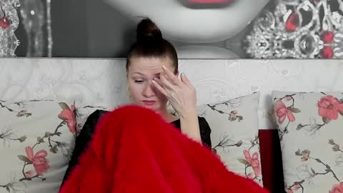 Snapshot of illegalbeauty87 chatting on 27, 1, 2025 Ingrid or more easier...Miss GoDDess Mistress online show from 27, 1, 2025