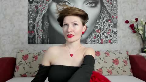 Snapshot of illegalbeauty87 chatting on 1, 3, 2025 Ingrid or more easier...Miss GoDDess Mistress online show from 1, 3, 2025