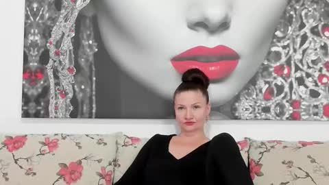 Snapshot of illegalbeauty87 chatting on 9, 9, 2025 Ingrid or more easier...Miss GoDDess Mistress online show from 9, 9, 2025