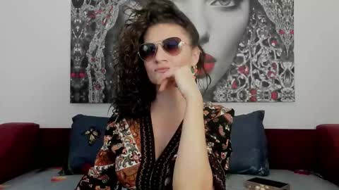 Snapshot of illegalbeauty87 chatting on 29, 11, 2025 Ingrid or more easier...Miss GoDDess Mistress online show from 29, 11, 2025