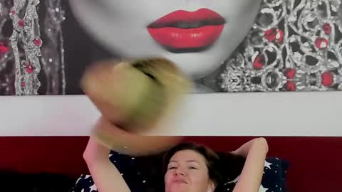 Snapshot of illegalbeauty87 chatting on 25, 5, 2026 Ingrid or more easier...Miss GoDDess Mistress online show from 25, 5, 2026