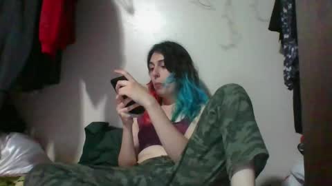Snapshot of illlypad_lilac chatting on 8, 6, 2026 Lilly online show from 8, 6, 2026