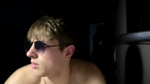 ilyahrr online show from 18, 4, 2026