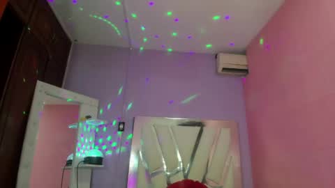 im_brittany_333 online show from 27, 5, 2026