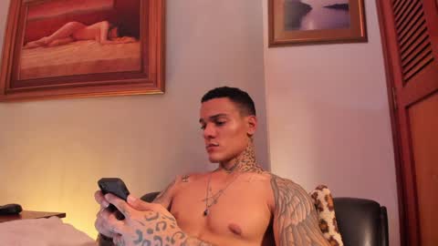 im_dominike online show from 4, 2, 2025