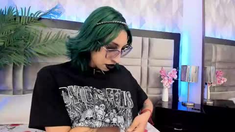 Snapshot of im_gaia chatting on 7, 1, 2025 Im Gaia online show from 7, 1, 2025