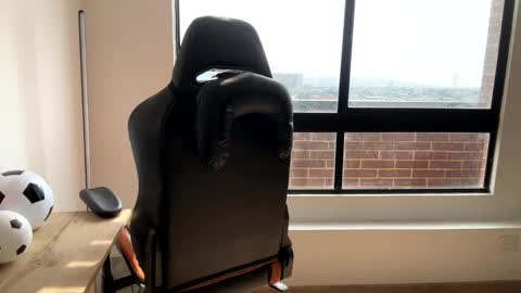 Laia online show from 9, 1, 2025