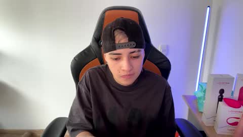 Laia online show from 14, 2, 2025