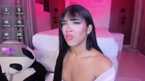 Snapshot of im_perla chatting on 27, 11, 2025 Perla online show from 27, 11, 2025