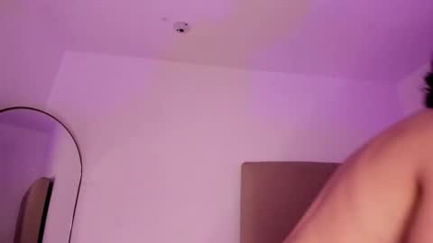 Perseo - Help me with 50 thumbs up online show from 22, 2, 2026