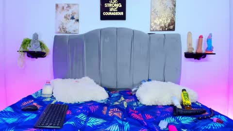 im_riley_ online show from 2, 10, 2025