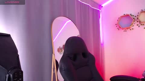 Snapshot of im_rosse_ chatting on 29, 10, 2025 Jade Rosse online show from 29, 10, 2025