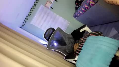 Snapshot of imelda_cain26 chatting on 16, 5, 2026 Miya online show from 16, 5, 2026
