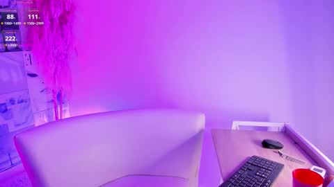 Leana online show from 23, 10, 2025