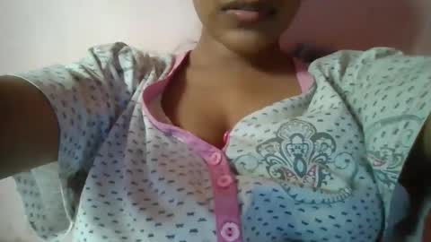 Snapshot of imlovelyrose chatting on 11, 12, 2024 ROSE online show from 11, 12, 2024