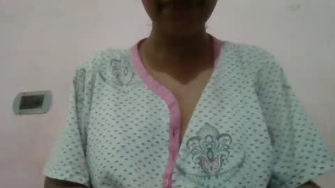 Snapshot of imlovelyrose chatting on 12, 12, 2024 ROSE online show from 12, 12, 2024