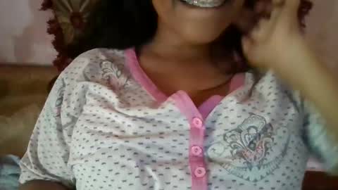 Snapshot of imlovelyrose chatting on 5, 3, 2025 ROSE online show from 5, 3, 2025