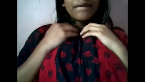 Snapshot of imlovelyrose chatting on 12, 3, 2025 ROSE online show from 12, 3, 2025