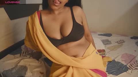 Snapshot of imlovelyrose chatting on 20, 9, 2025 ROSE online show from 20, 9, 2025