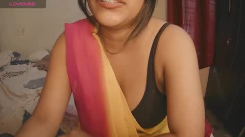 Snapshot of imlovelyrose chatting on 23, 9, 2025 ROSE online show from 23, 9, 2025