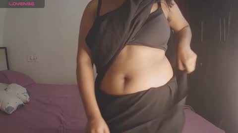 Snapshot of imlovelyrose chatting on 12, 10, 2025 ROSE online show from 12, 10, 2025