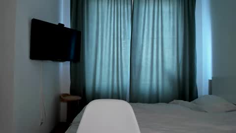 my name Imo  Fansly  online show from 17, 2, 2025