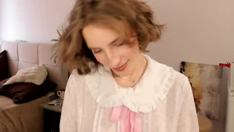 Snapshot of imogensy chatting on 25, 3, 2026 my name Imo Fansly online show from 25, 3, 2026