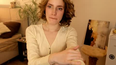 Snapshot of imogensy chatting on 8, 4, 2026 my name Imo Fansly online show from 8, 4, 2026