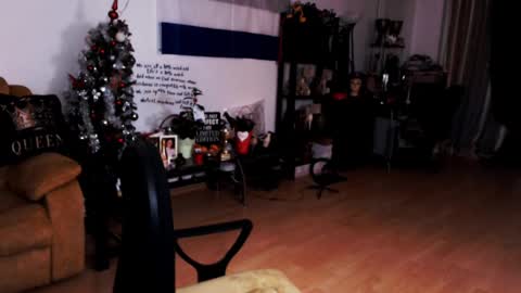 Empress online show from 27, 2, 2025