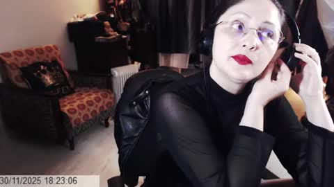 Empress online show from 30, 11, 2025