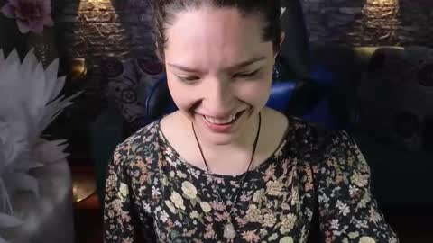 Karen  online show from 17, 10, 2025