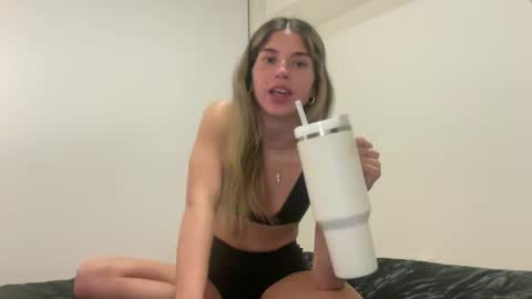 Snapshot of imrubyy chatting on 27, 2, 2025 RUBYY 3 online show from 27, 2, 2025