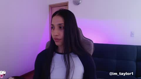 Snapshot of imtaylor__ chatting on 12, 5, 2026 TAYLOR online show from 12, 5, 2026