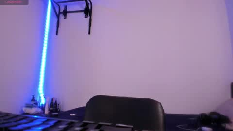 Snapshot of imven980 chatting on 10, 1, 2025 imven980 online show from 10, 1, 2025