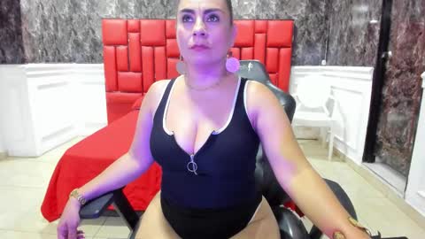 Karina online show from 18, 10, 2025
