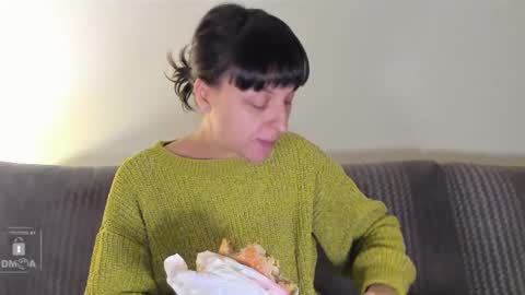 Snapshot of inakush chatting on 12, 2, 2025 Ina Kush online show from 12, 2, 2025