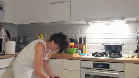 Snapshot of inakush chatting on 2, 10, 2025 Ina Kush online show from 2, 10, 2025