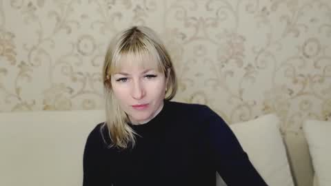 Snapshot of incredible_ariela chatting on 6, 1, 2025 incredible_ariela online show from 6, 1, 2025