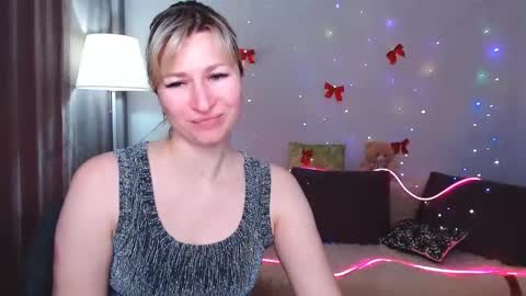 Snapshot of incredible_ariela chatting on 13, 2, 2025 incredible_ariela online show from 13, 2, 2025