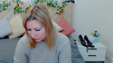 Snapshot of incredible_ariela chatting on 6, 3, 2026 incredible_ariela online show from 6, 3, 2026